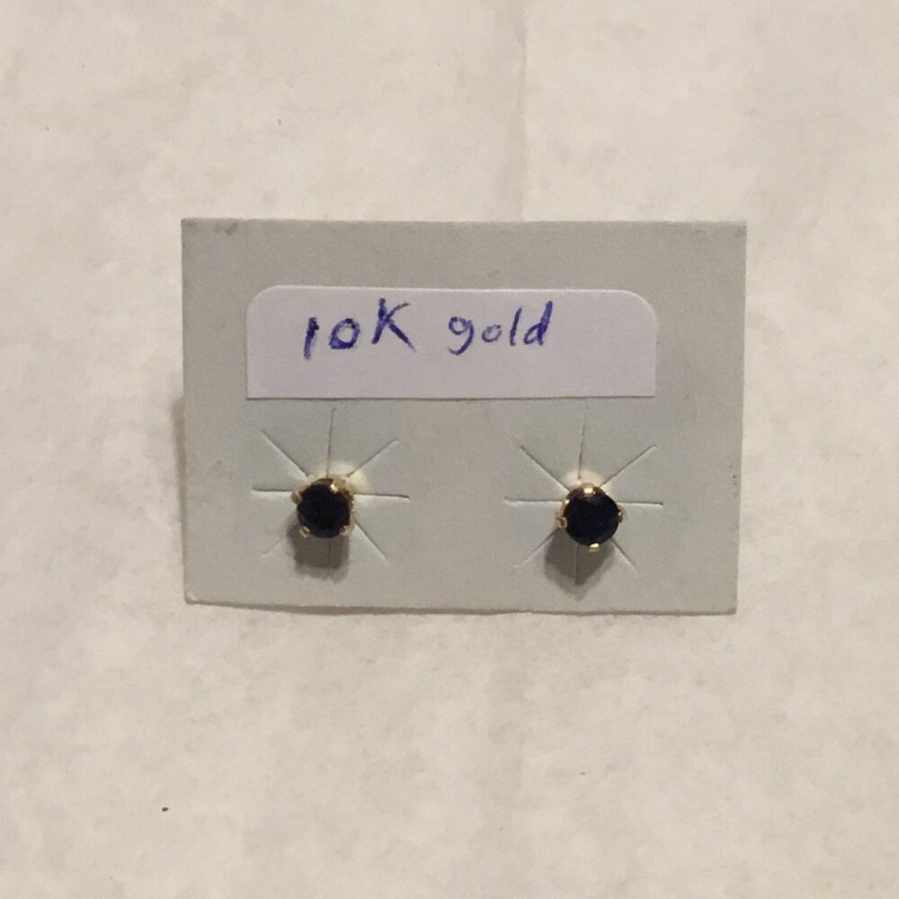 Vintage & very lovely 10K gold & sapphire stud earrings